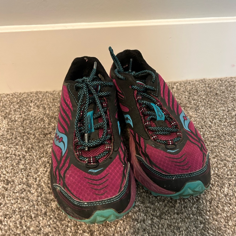 Saucony shoes
